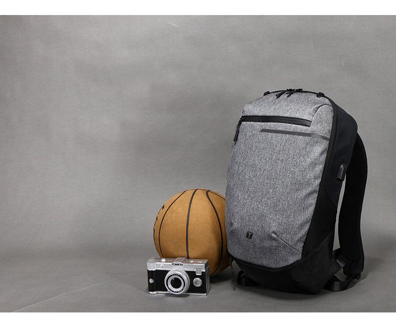 THRESH sports bag